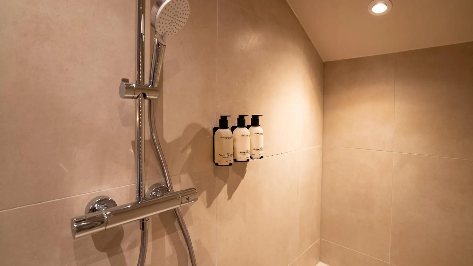 Boutique Hotel Loulou Berg en Terblijt 2*,